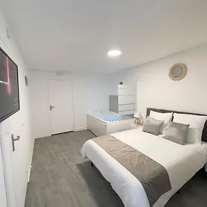 Appartement Le Corbusier - Cosy&spa, Firminy